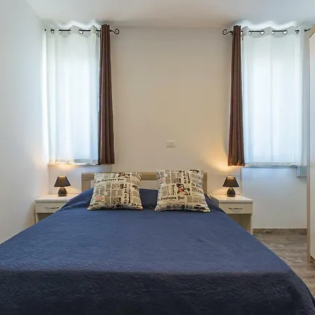 Peti Appartamento Pola