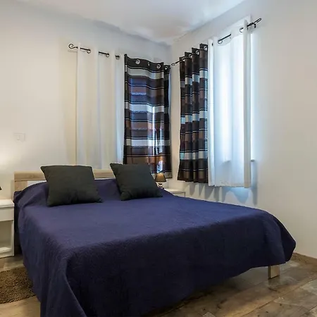 Peti Apartment