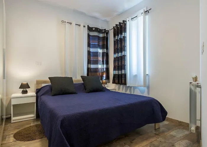 Peti Apartment